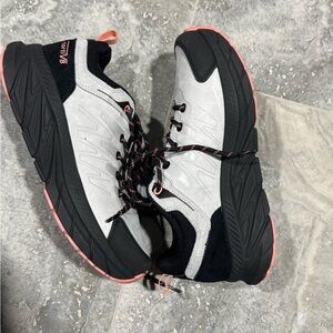 Women's Black and Pink Athletic Shoes